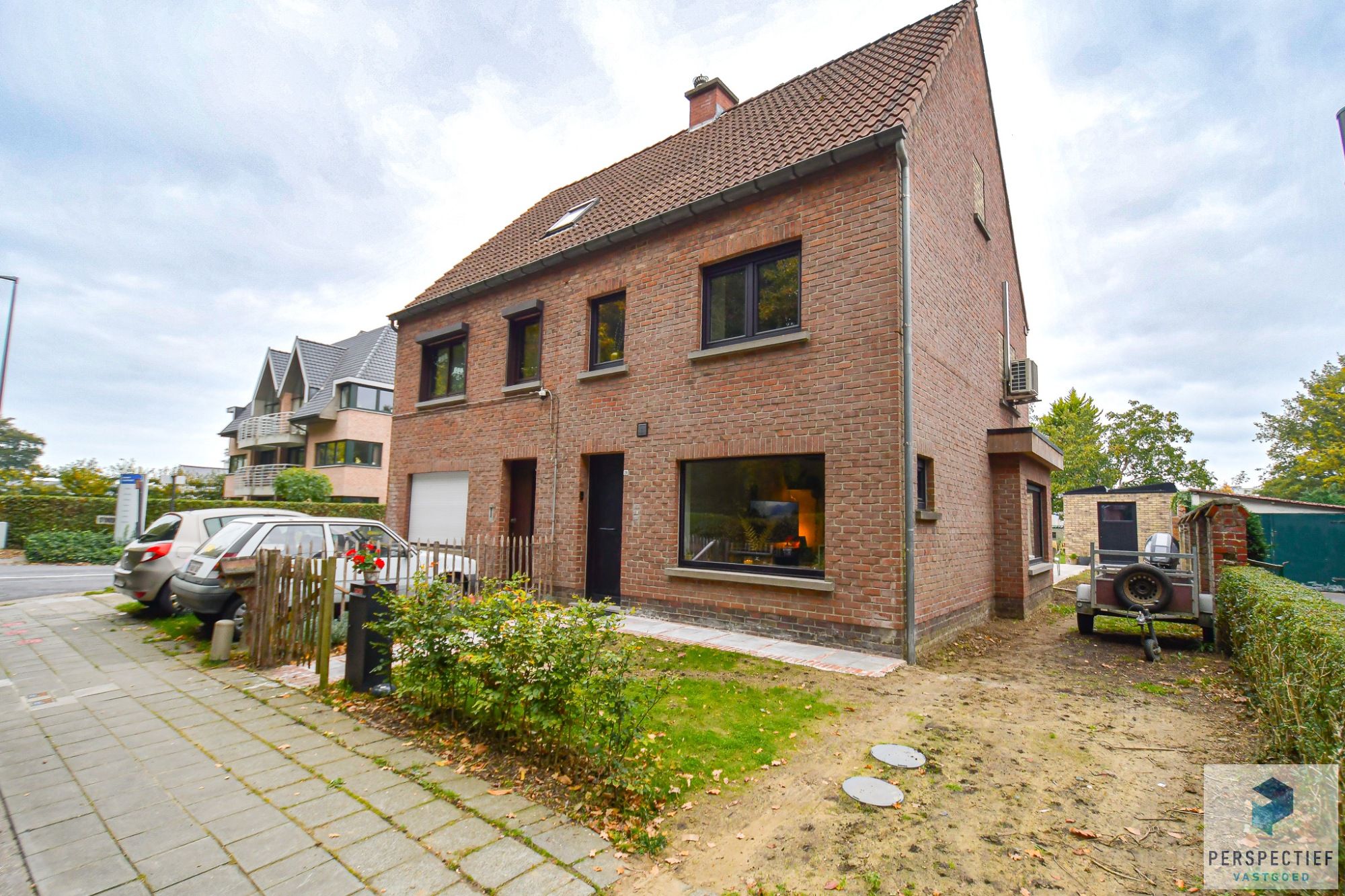 Uiterst GOED gelegen VERNIEUWDE woning met GROTE tuin foto 20