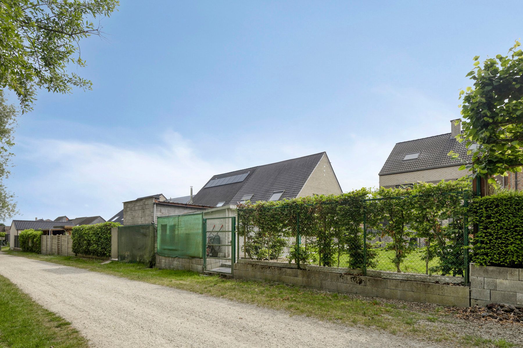 Ruime en instapklare 3-gevelwoning in rustige omgeving foto 30
