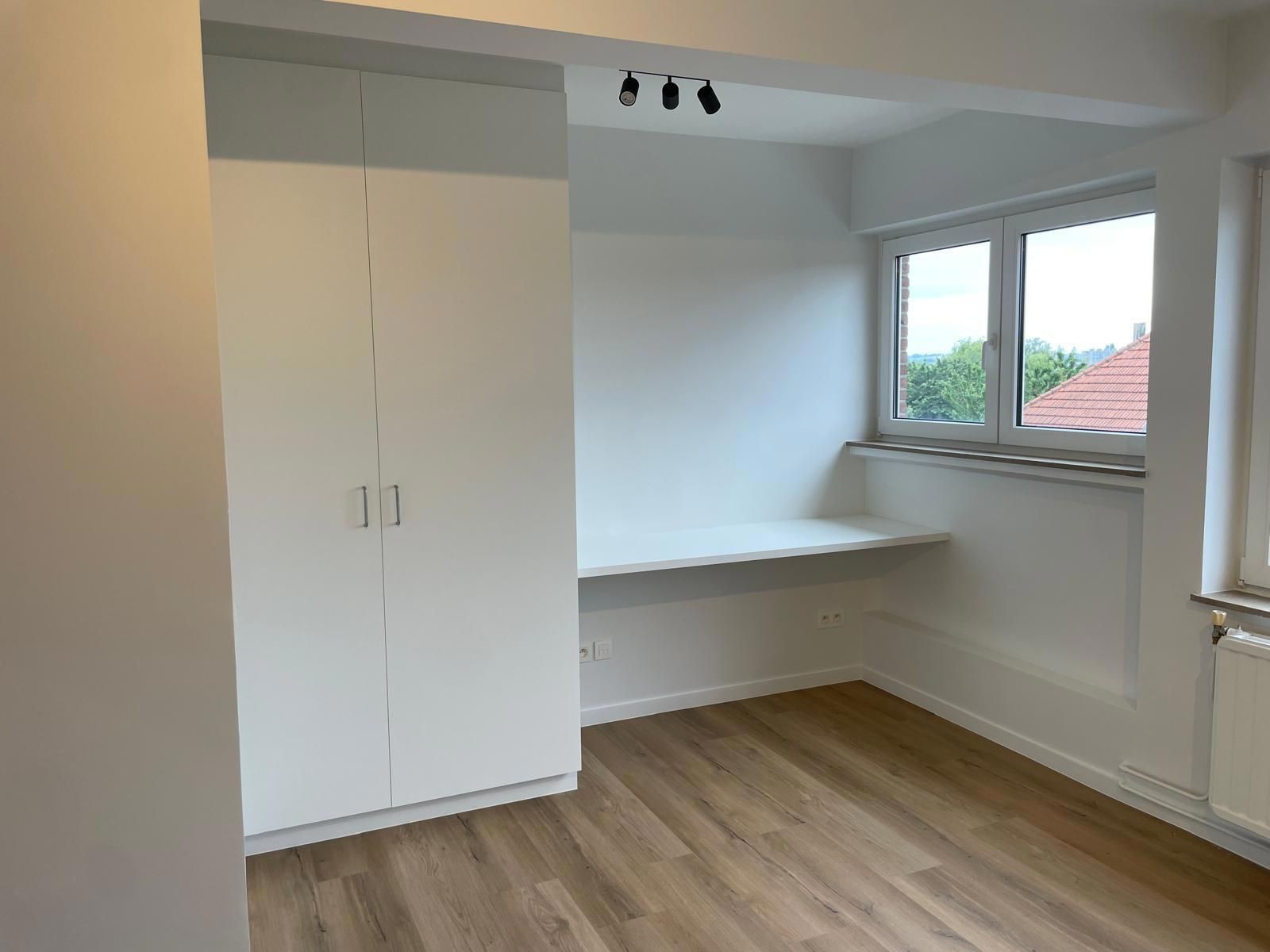 Super leuk volledig gerenoveerd appartement 1 slpk te Tienen foto 11