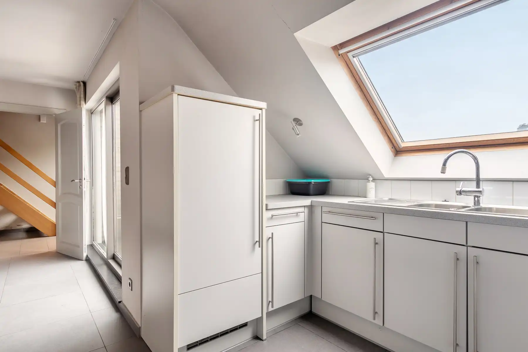 Ruim, triplex appartement met 1 slaapkamer vlakbij centrum foto 15
