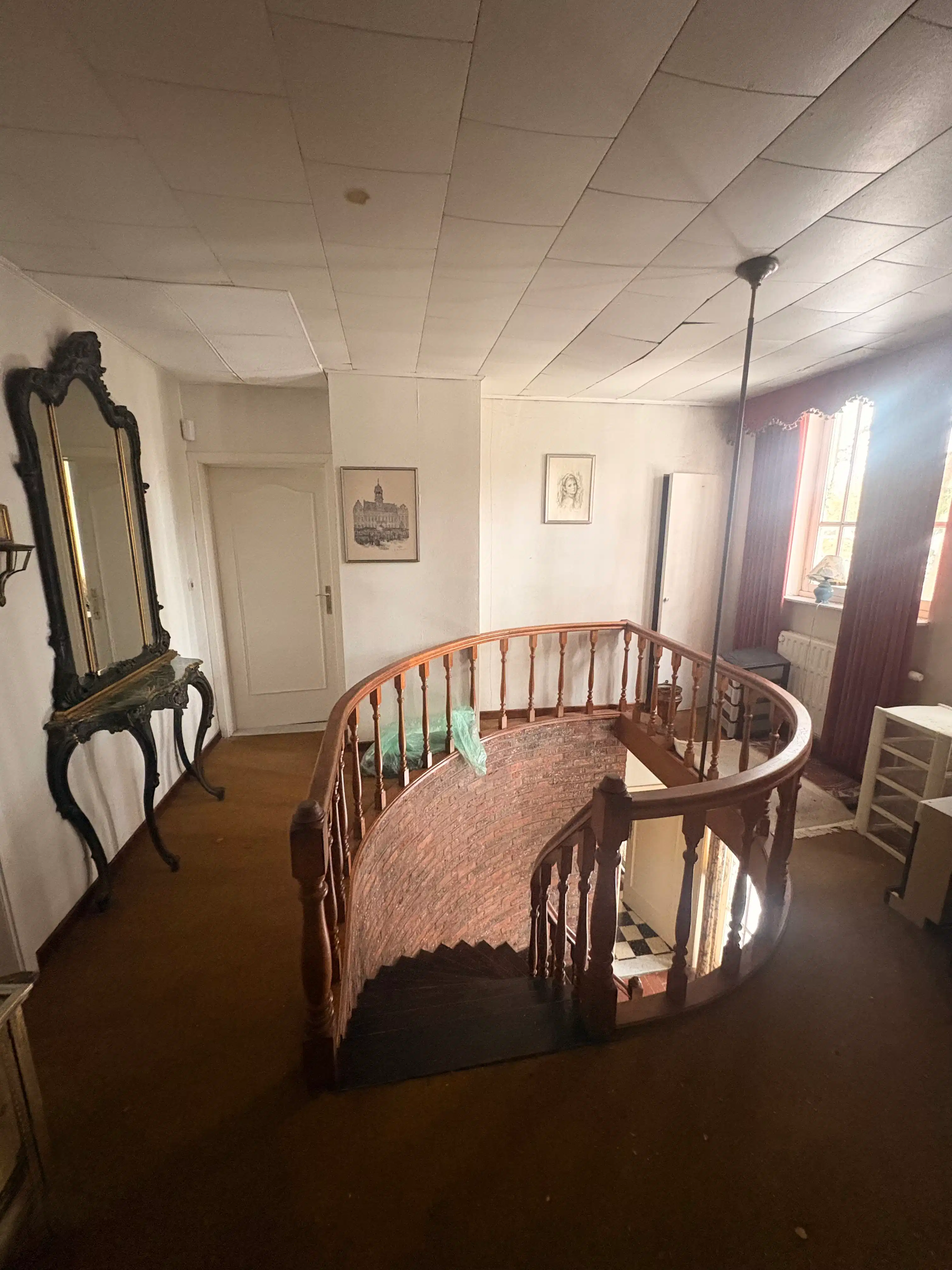 Karaktervolle villa op uniek perceel van ca. 5000 vierkante meter foto 28