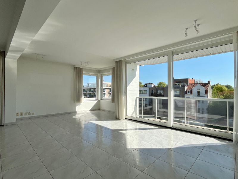 Stralend hoekappartement in het hart van Oostduinkerke-bad foto 5