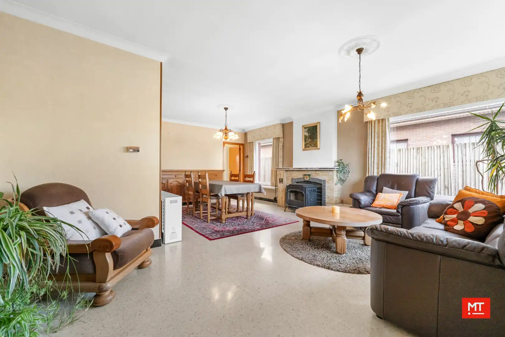 Kloeke, alleenstaande woning met 4 slaapkamers (+ mogelijk), Zuidgerichte tuin en garage foto 5