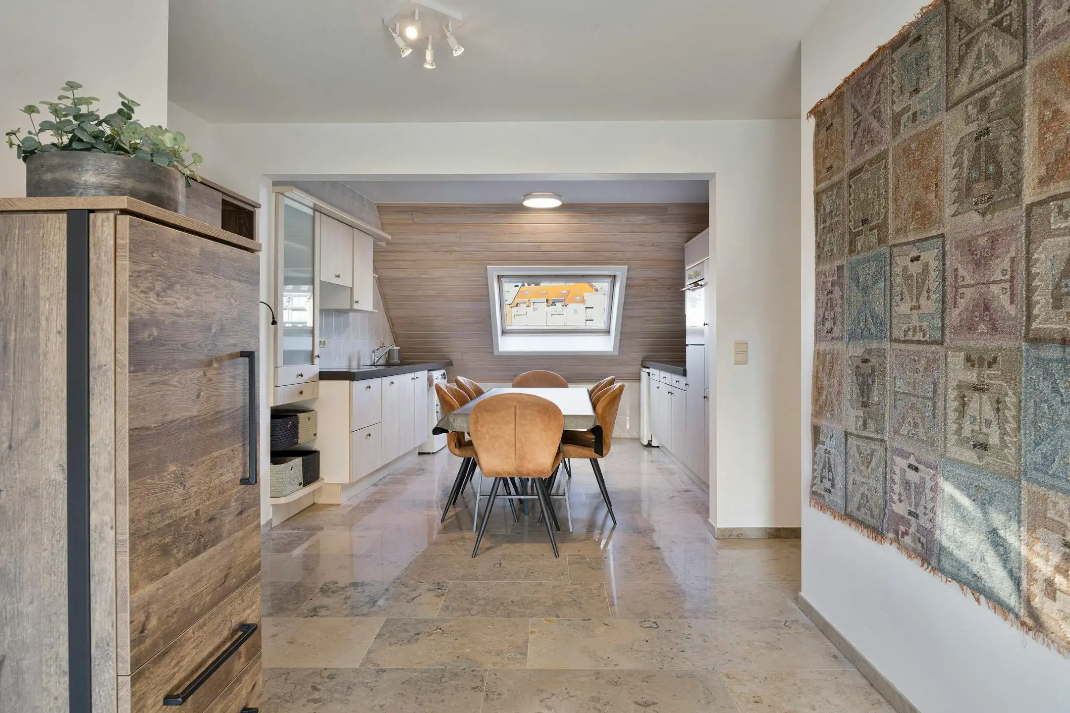 Lichtrijk appartement te koop in Blankenberge foto 5