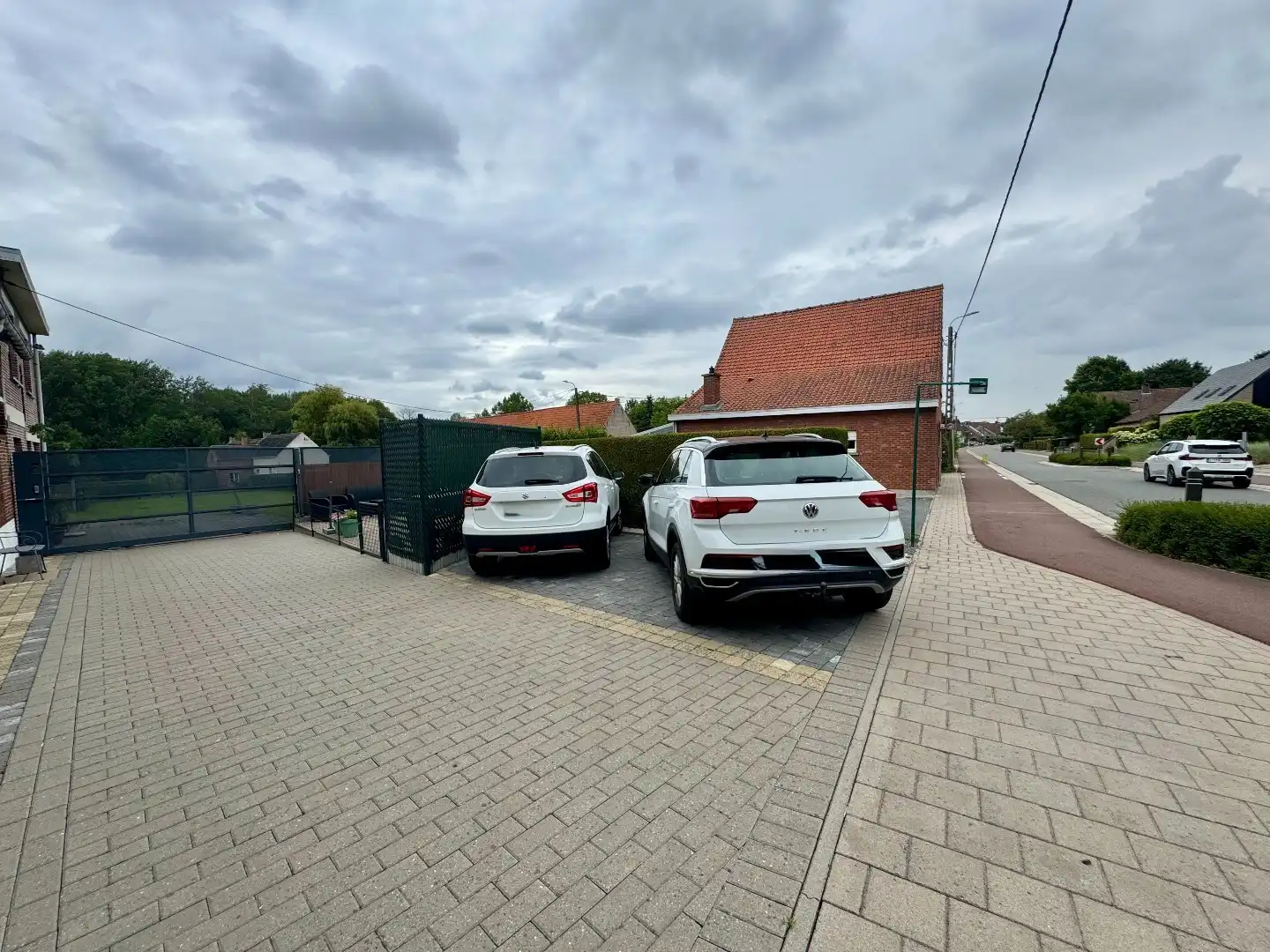 Te koop: ruime woning met onder andere slaapkamer en badkamer op het gelijkvloers.  foto 28