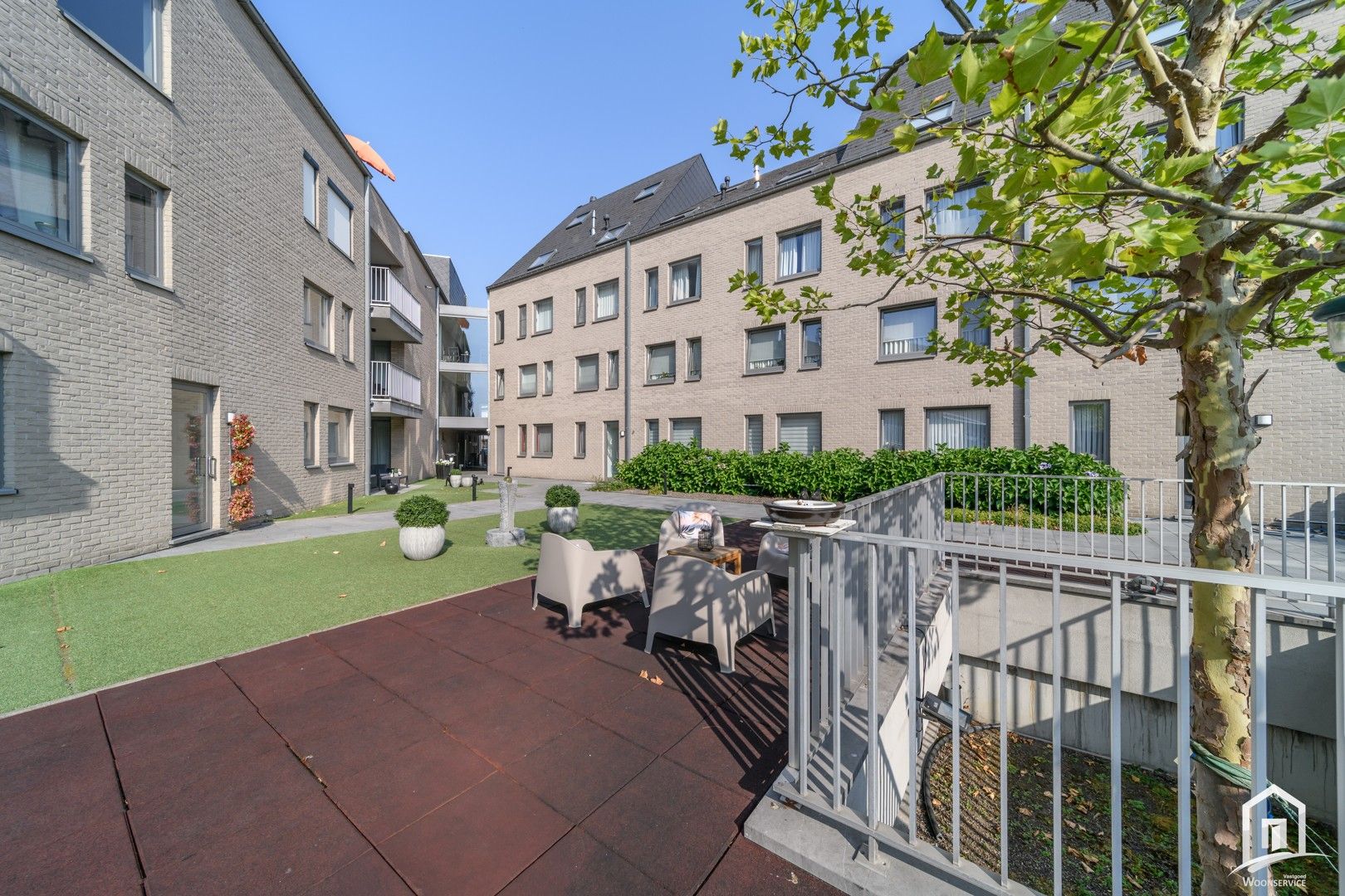 Centraal gelegen, recent 2 slaapkamer-appartement in centrum Aalst foto 14