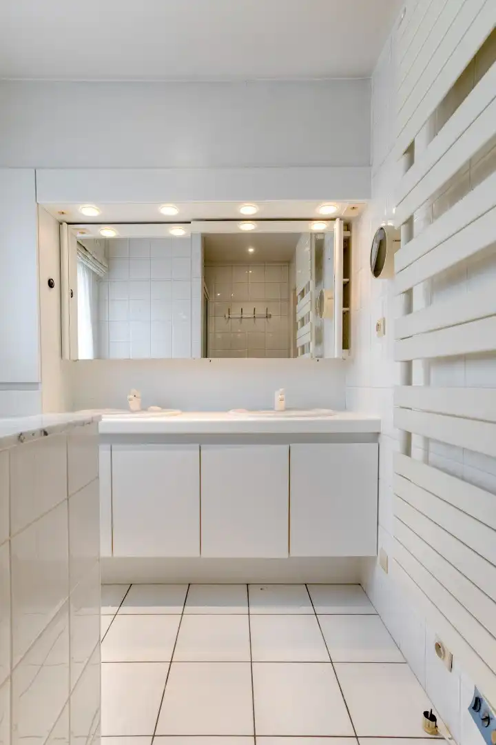 Degelijke villa in rustige buurt op 750 m²! foto 12