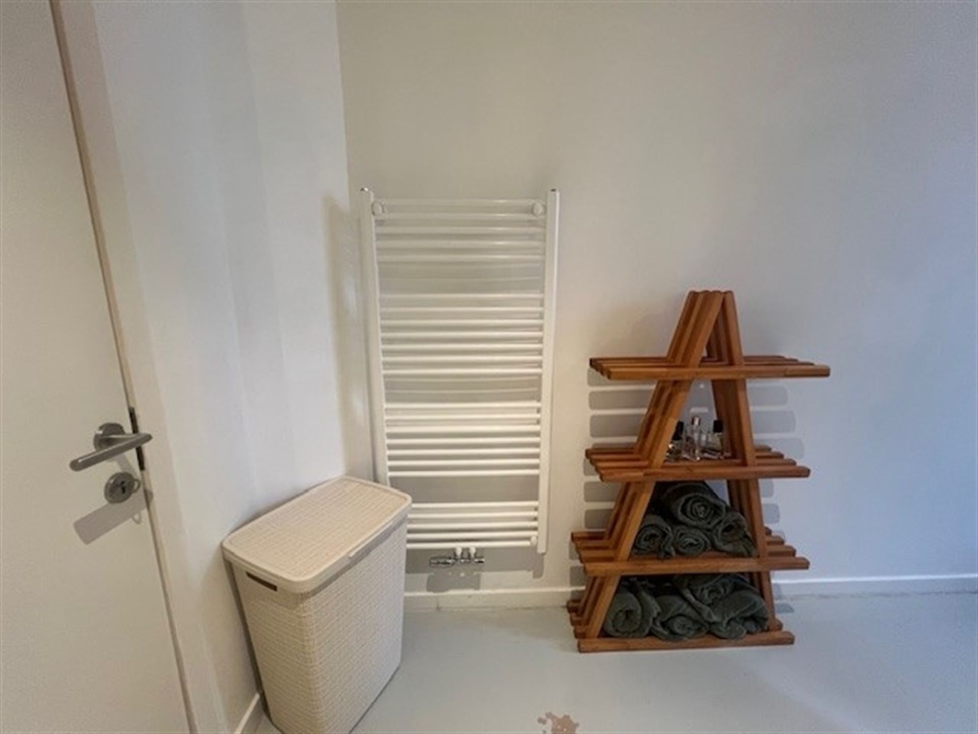 Stijlvol ingericht appartement in Wilrijk! foto 5