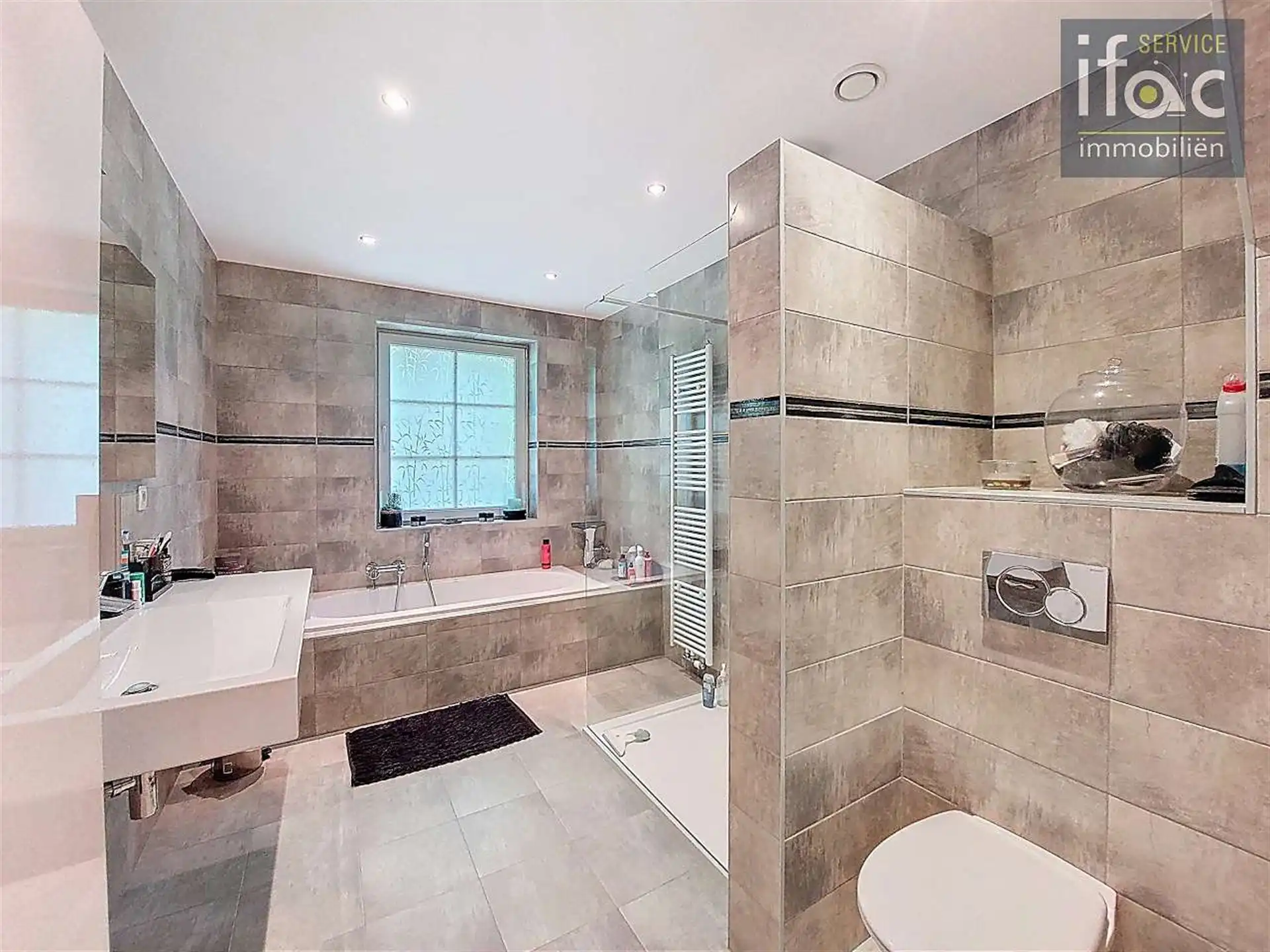 Exclusieve luxevilla op 14,47are TOP-afwerking! foto 24