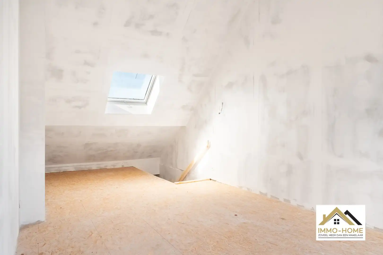 Structureel gerenoveerde woning met tuin foto 16