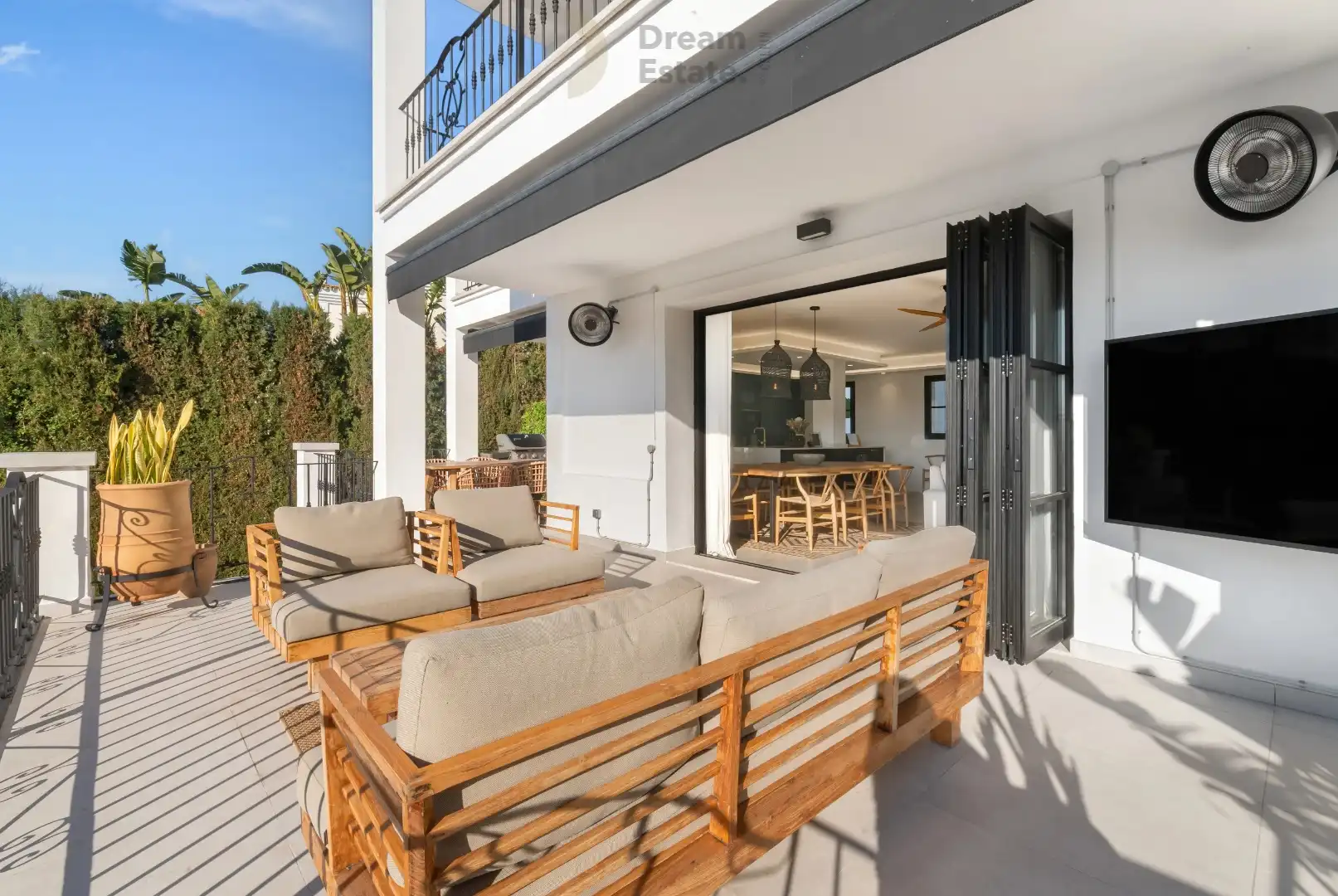 Een mooie ruime villa in de exclusieve afgesloten gemeenschap van Puerto del Capitán, Nueva Andalucia. foto 5