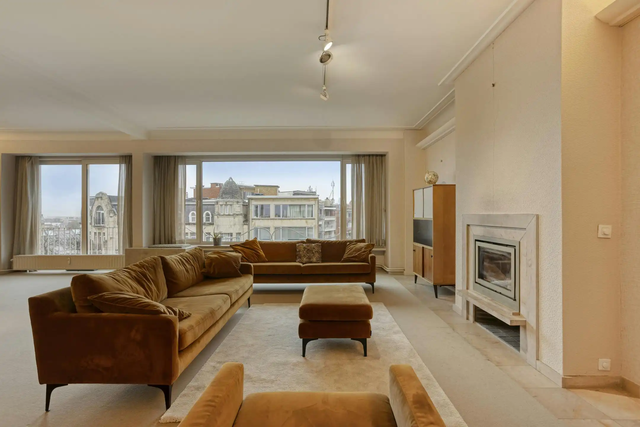 Appartement met drie slaapkamers en terras te koop Antwerpen foto 3