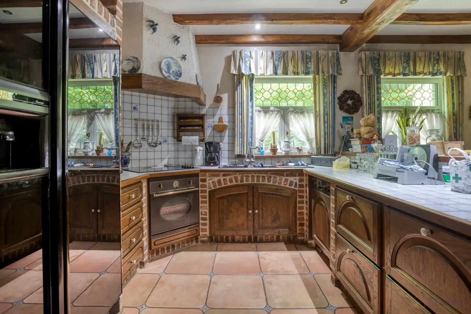 Ruime gezinswoning op perceel van 14a 16ca te koop in Tessenderlo foto 6