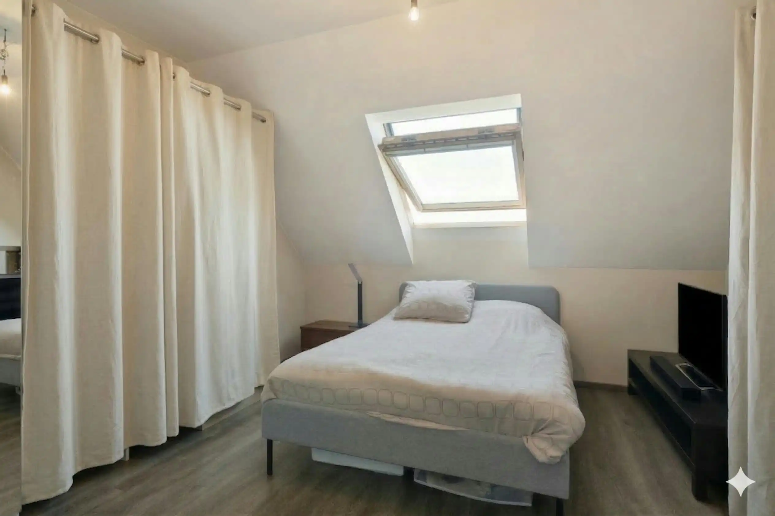 Lichtrijk appartement met 2 slaapkamers en twee terrassen. foto 8