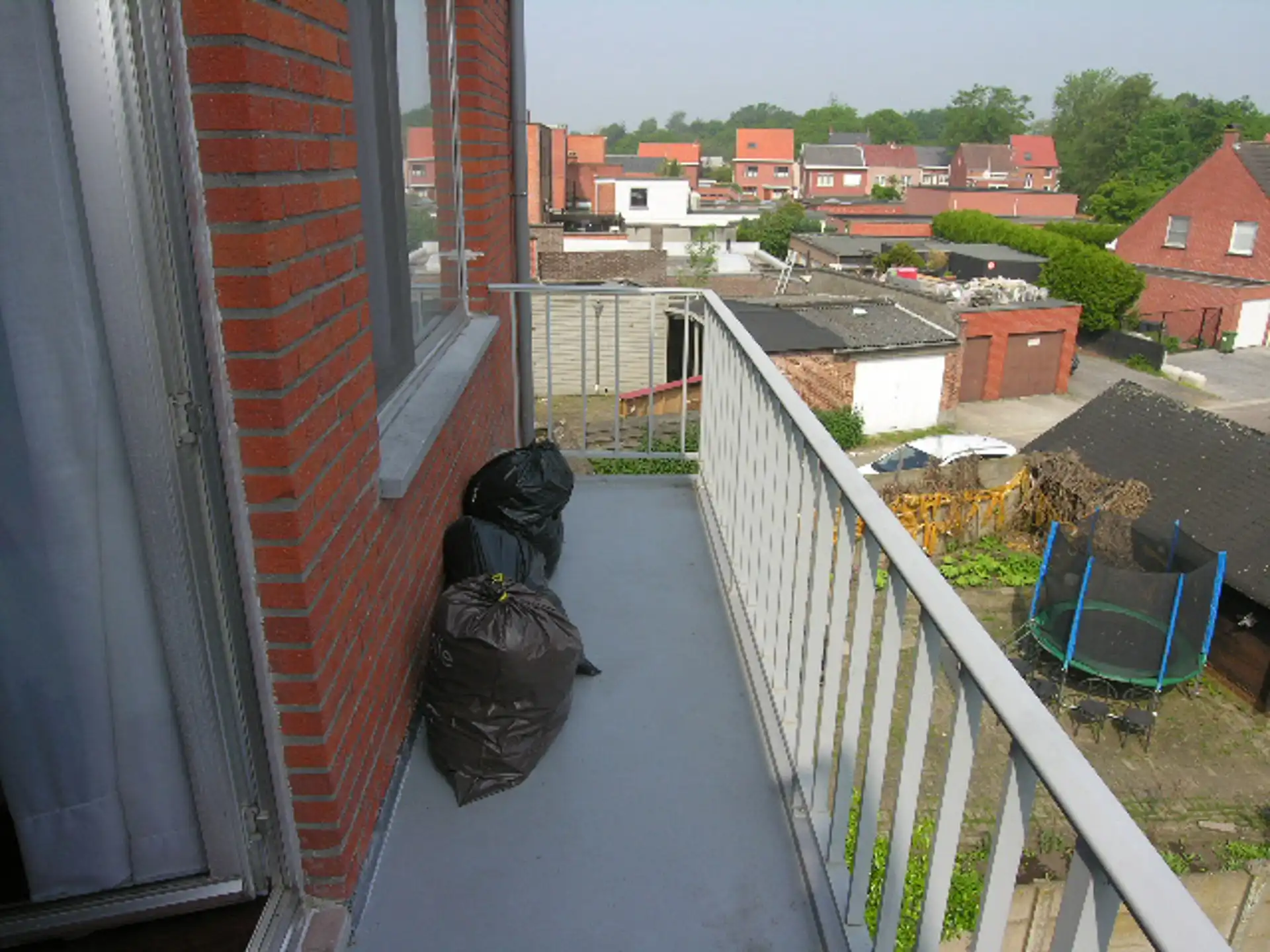 Ruim appartement 3 slaapkamers, geen lift, vernieuwde keuken en badkamer foto 11