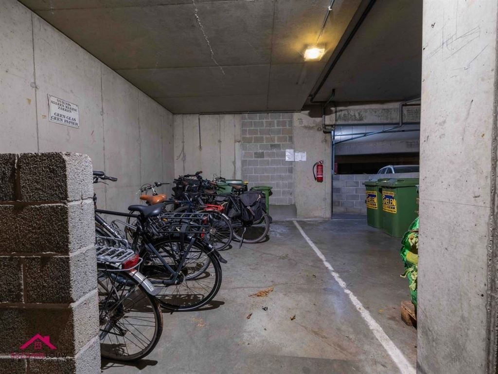 Ruim en gezellig appartement vlakbij het centrum foto 39