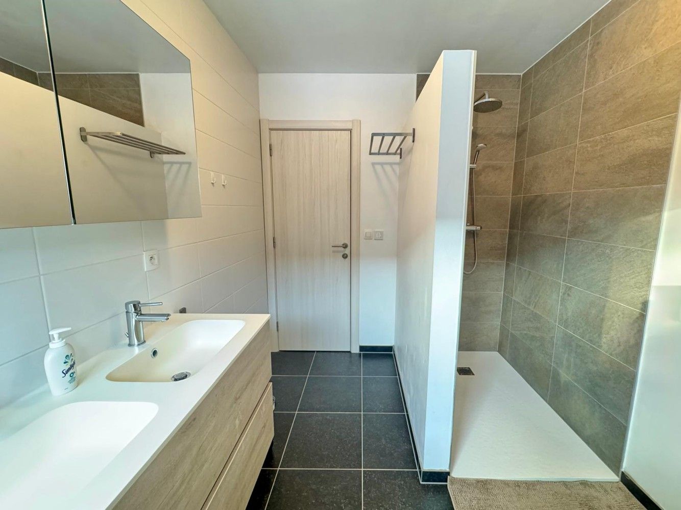 ENERGIEZUINIGE, INSTAPKLARE WONING (G.B.) foto 11