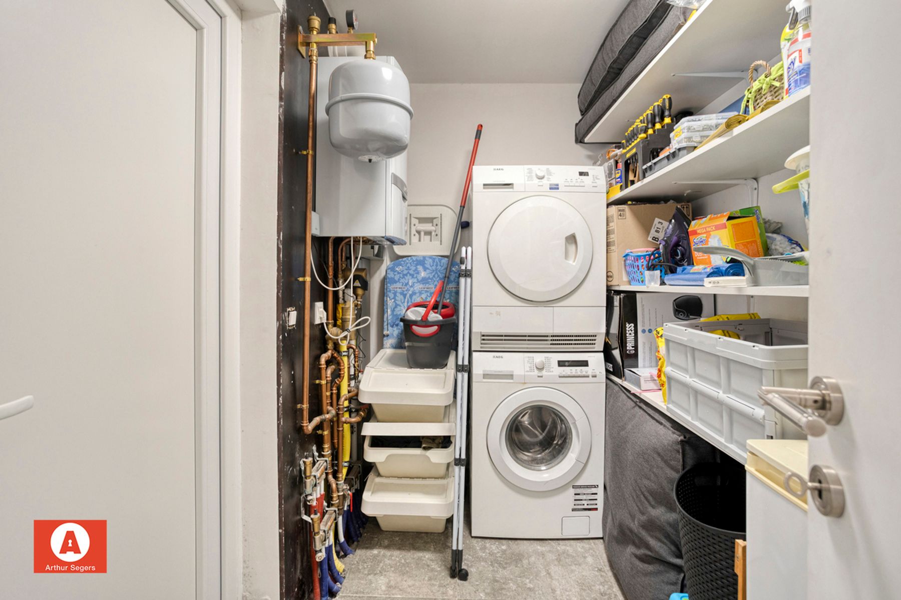 Instapklare woning, óók achteraan bereikbaar! foto 14