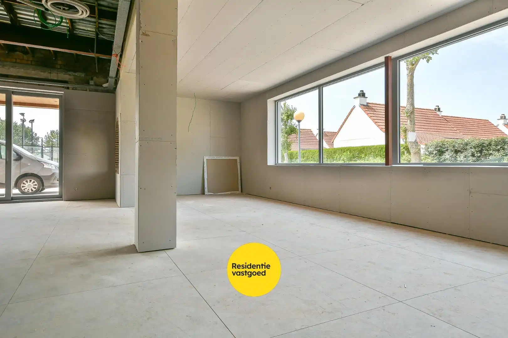 Unieke opportuniteit: horecazaak met 3 padelterreinen, terrassen en tuin te huur! foto 14