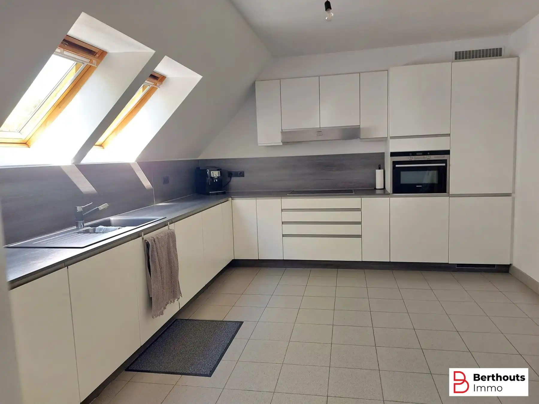 DUPLEX APPARTEMENT 3 SLKMS INCLUSIEF GARAGE foto 7