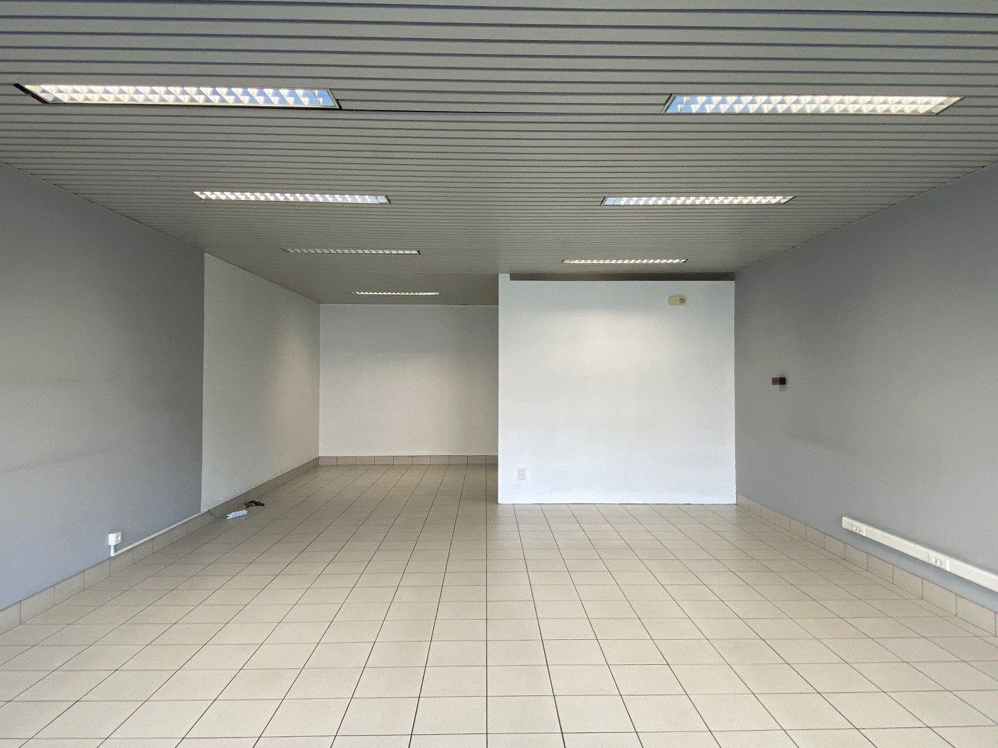 WINKELRUIMTE OP COMMERCIËLE LIGGING IN CENTRUM PITTEM foto 7