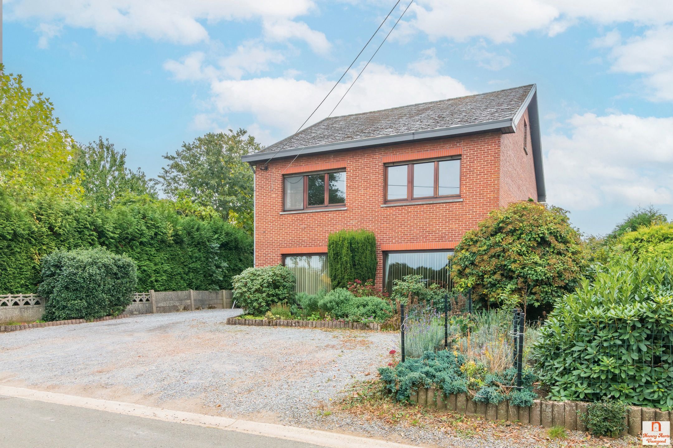 Ruime woning met 4 slaapkamers en uitbreidingsmogelijkheden foto 31