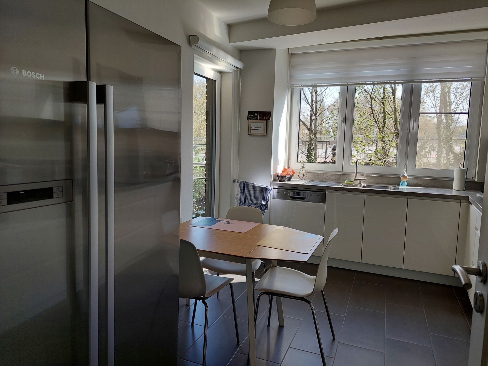 GENT - Instapklaar 4 slaapkamer appartement op 1ste verdiep foto 11
