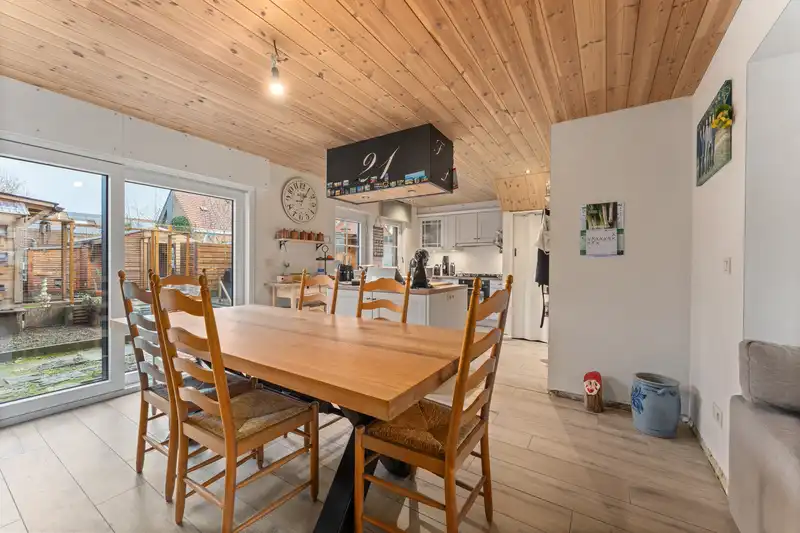 Roeselare - Charmante gezinswoning met 4 slpk in kindvriendelijke buurt foto 5