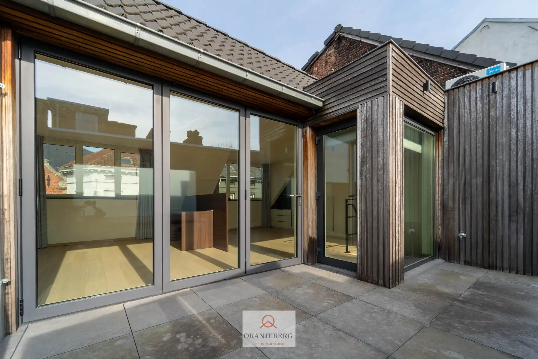 Charmant duplexappartement met terras nabij Sint-Annaplein foto 23