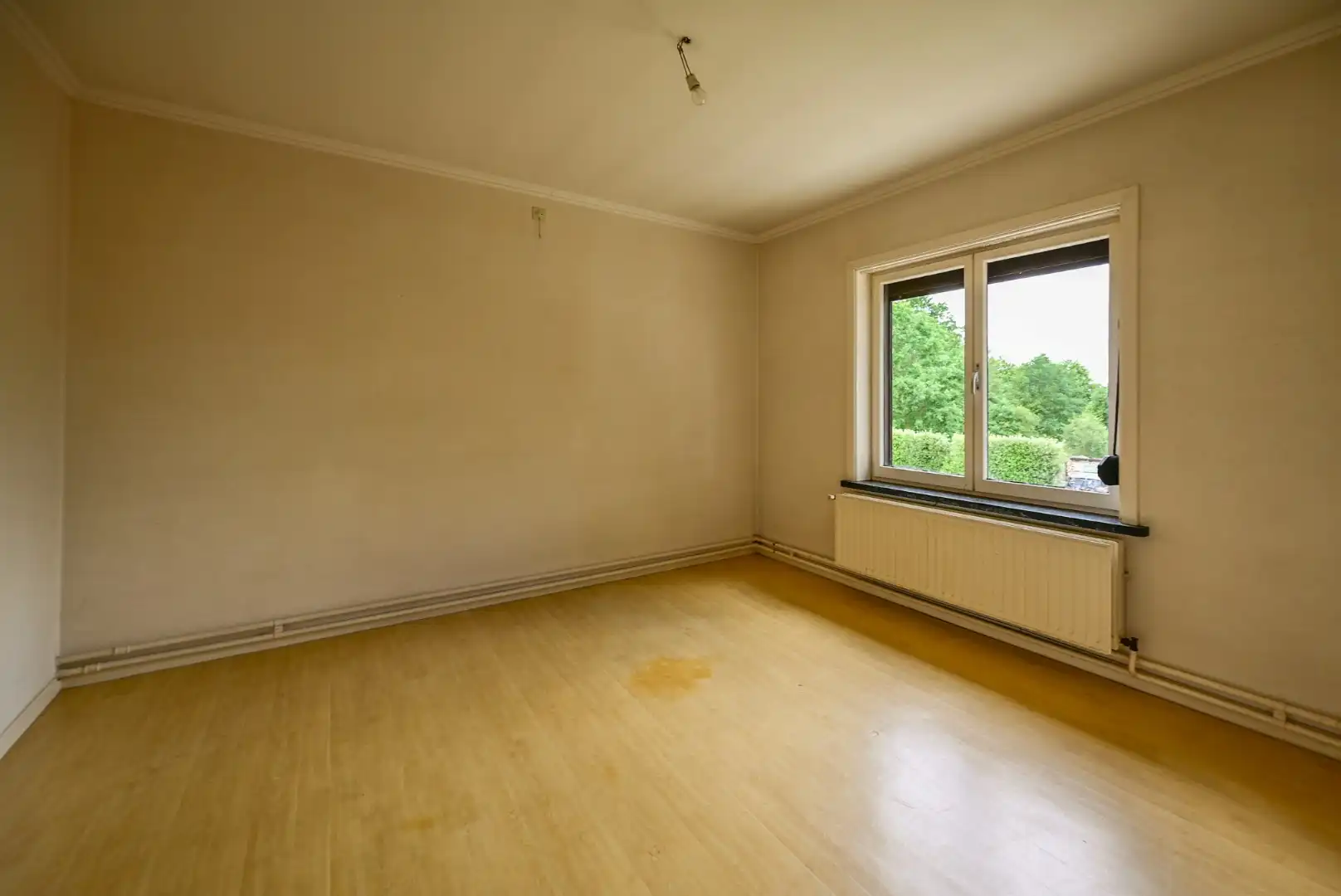 Halfopen bebouwing met 3 slaapkamers en garage op toplocatie foto 12