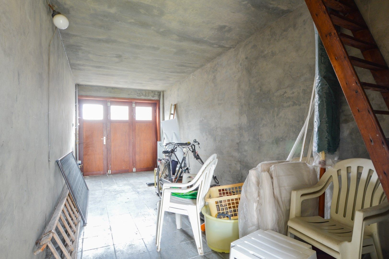 Op te frissen ruime woning op 514 m² in het centrum van Eernegem foto 13