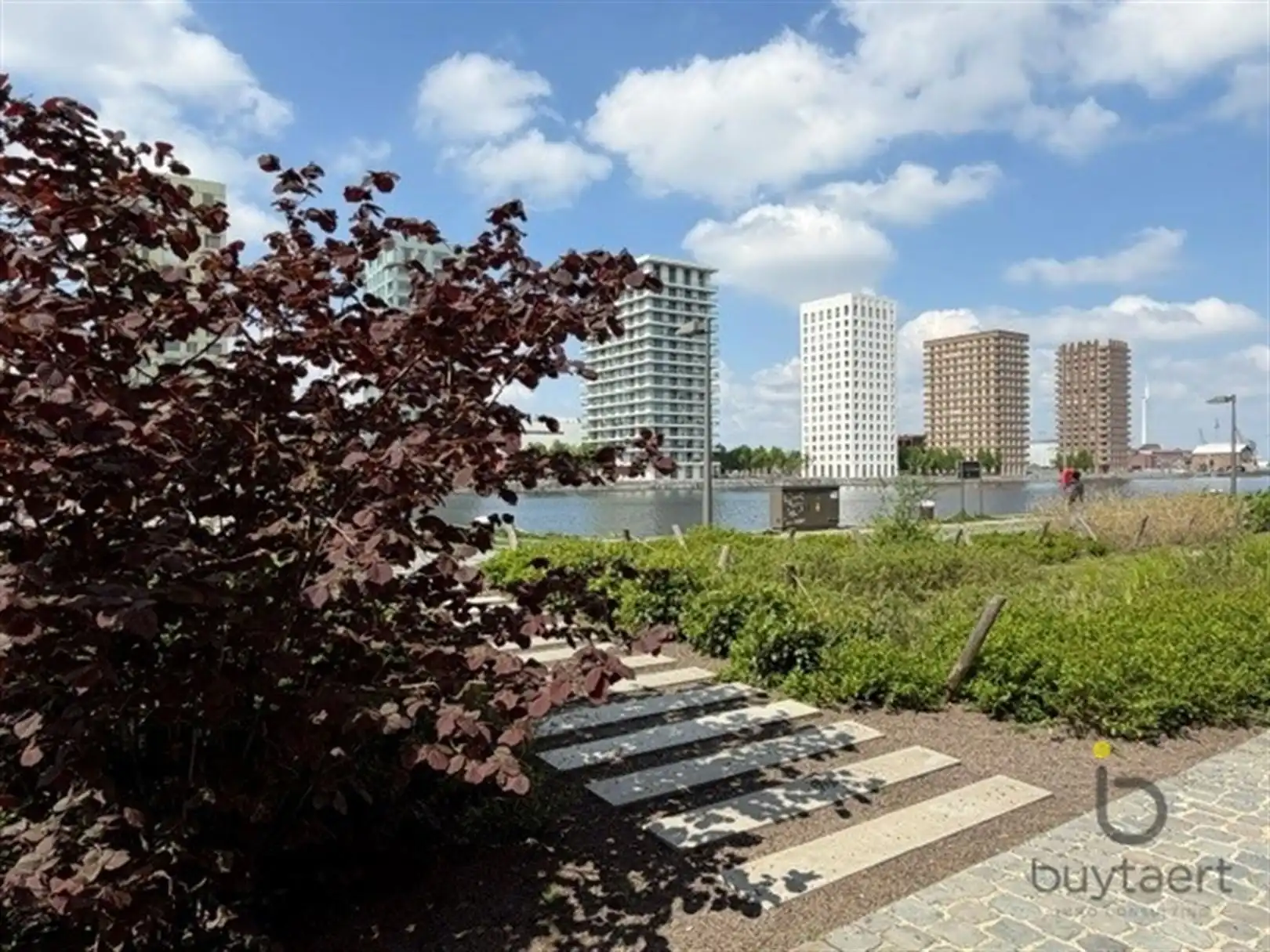 Schitterend appartement met zicht op de water! foto 17