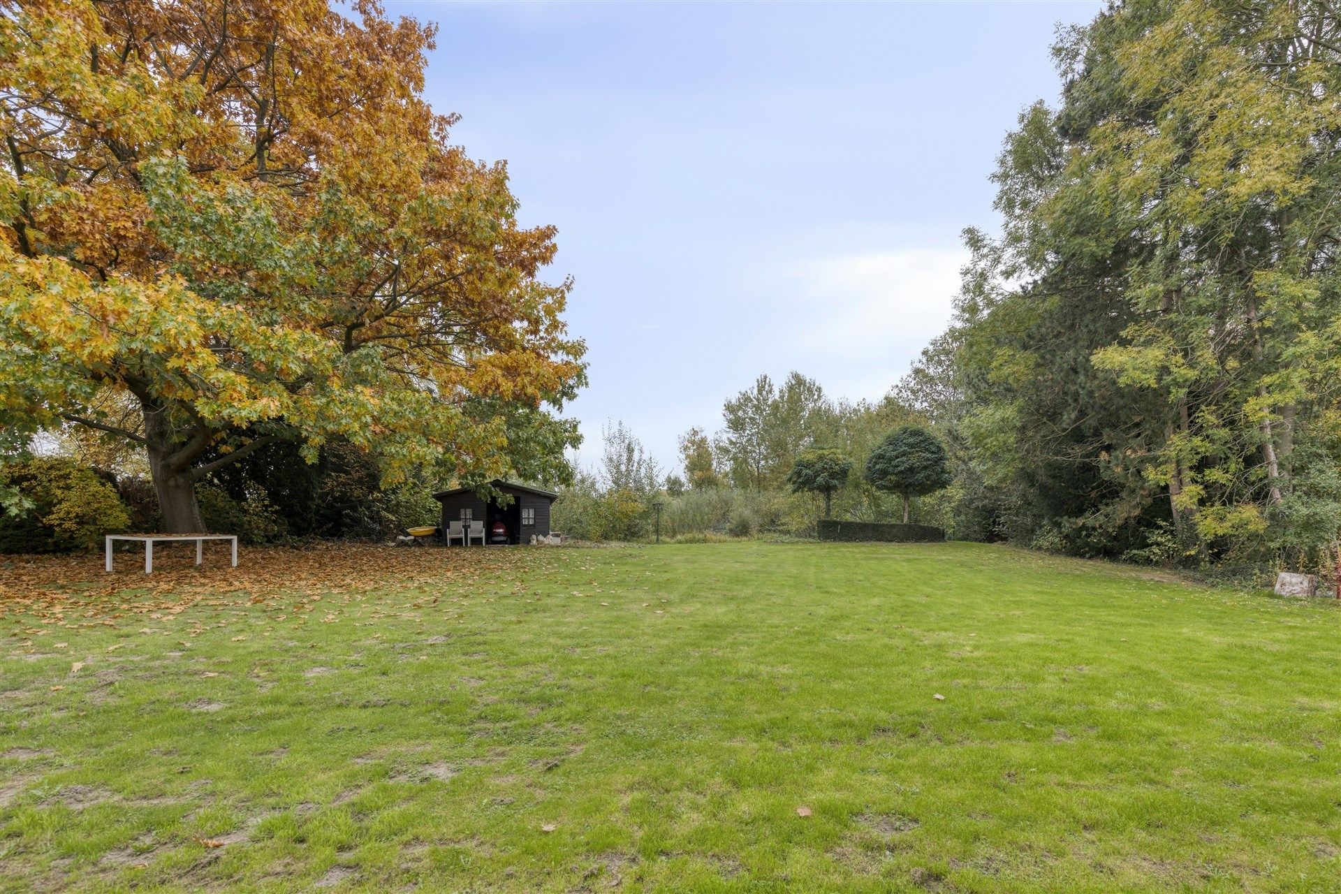 Luxueuze woning met riante tuin te Sint-Lievens-Houtem foto 30