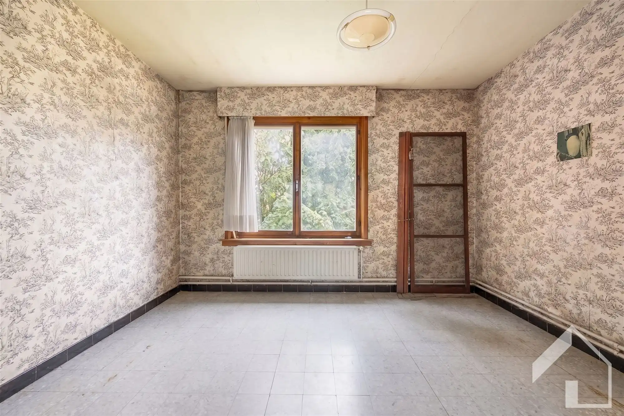 Te renoveren woning op toplocatie foto 8