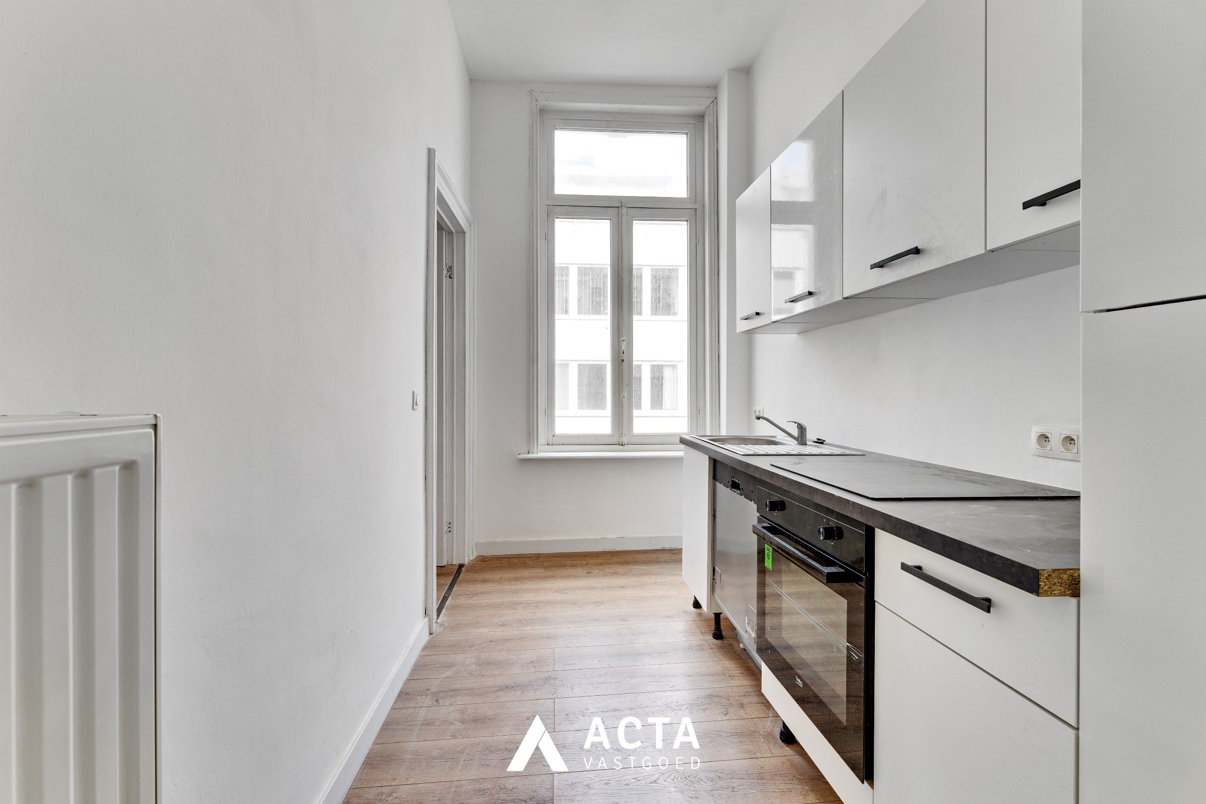 Gerenoveerde herenwoning met vier vergunde appartementen in hartje Oostende foto 24