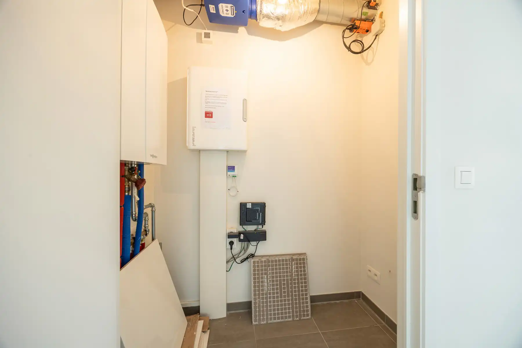 ASSISTENTIEWONING MET 1 SLK, VEEL PRIVACY EN TERRAS TE GENK foto 13