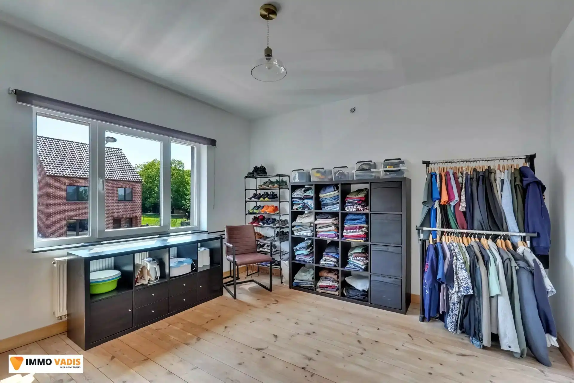 Instapklare, ruime woning met vier slaapkamers foto 14