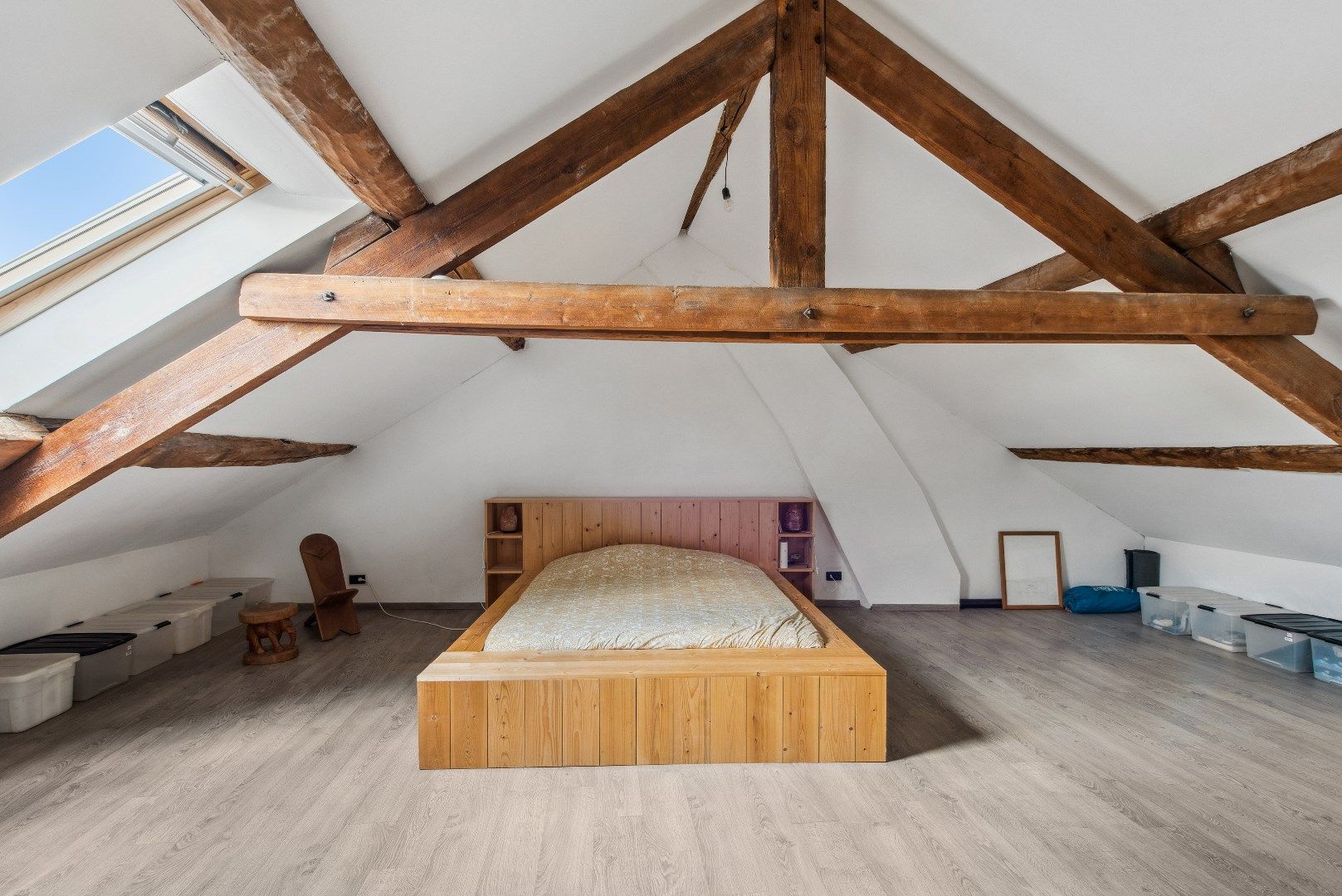 Verrassend mooie woning met 3 slaapkamers en schuur foto 21