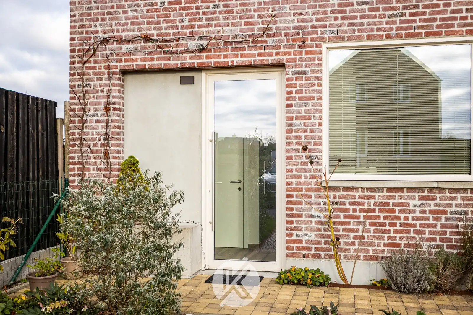 Recente nieuwbouwwoning met kwalitatieve afwerking foto 5