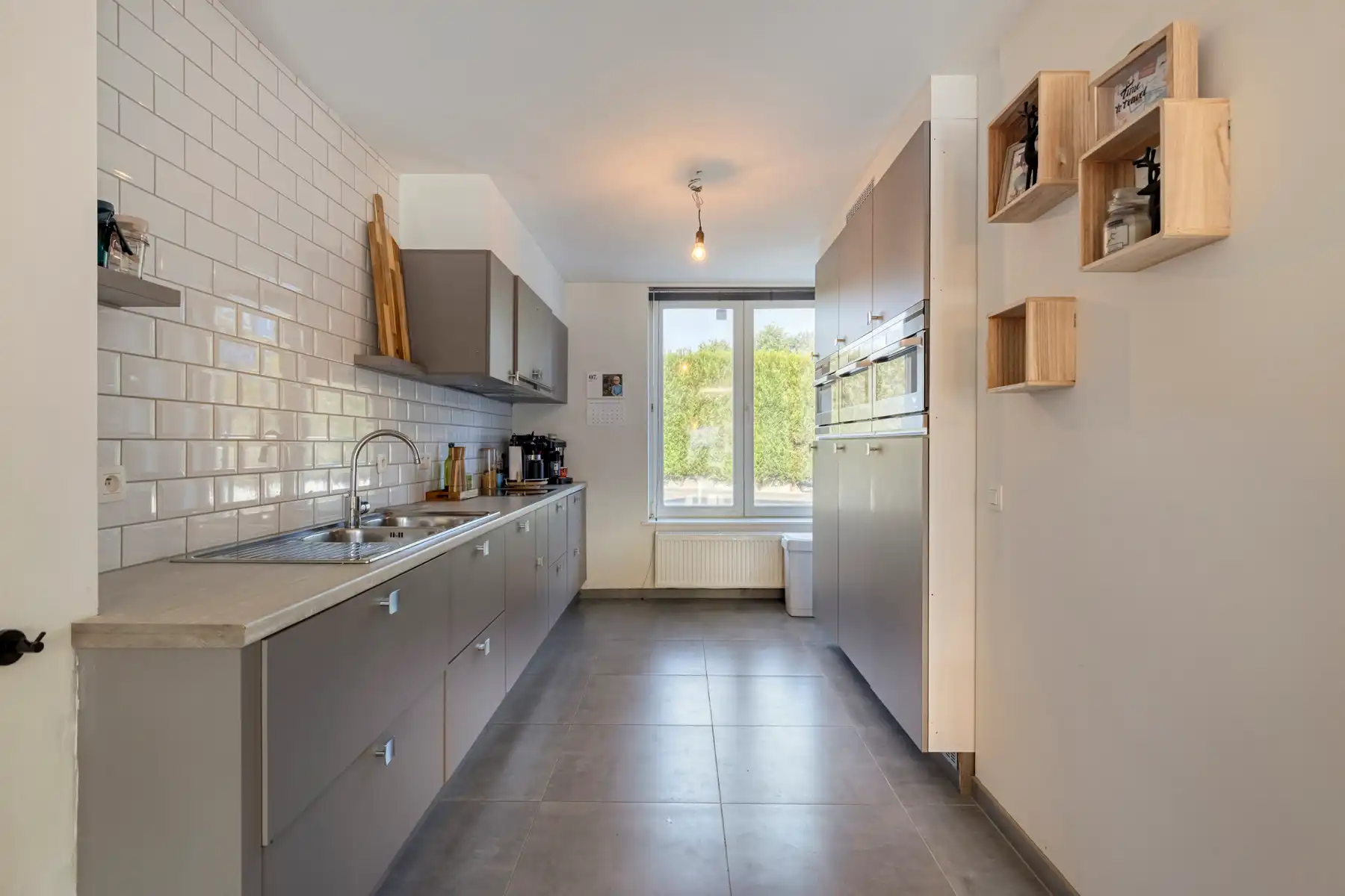 Instapklare HOB met 3 slaapkamers, tuin en 2 garages foto 5