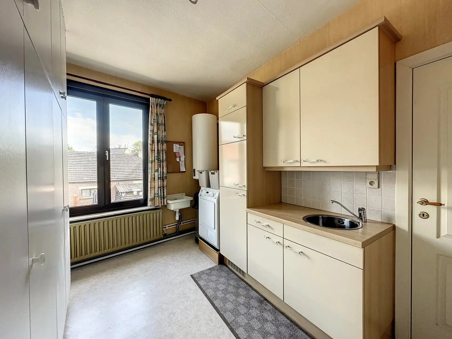 Handelspand (frituur met restaurant en feestzaal) met duplex-appartement met een bewoonbare oppervlakte van 400m² in Mol-Gompel. foto 25