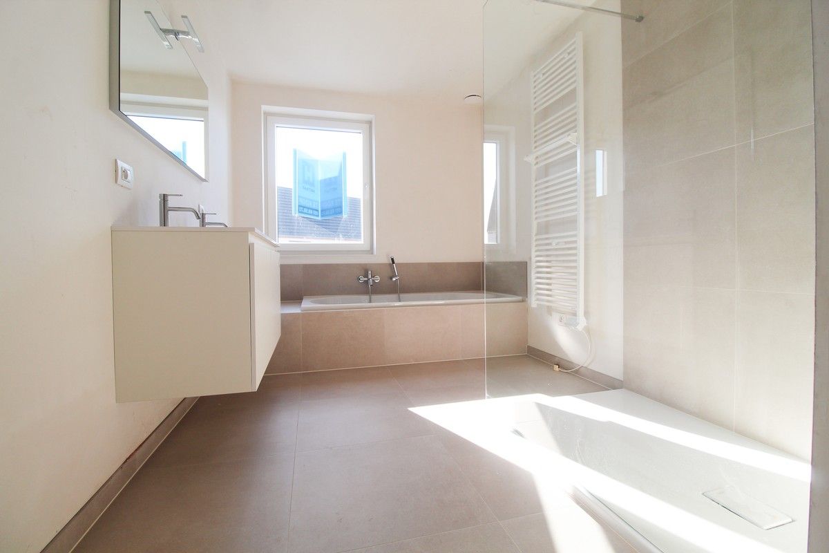 Laatste moderne halfopen nieuwbouwwoningen te Sijsele foto 10