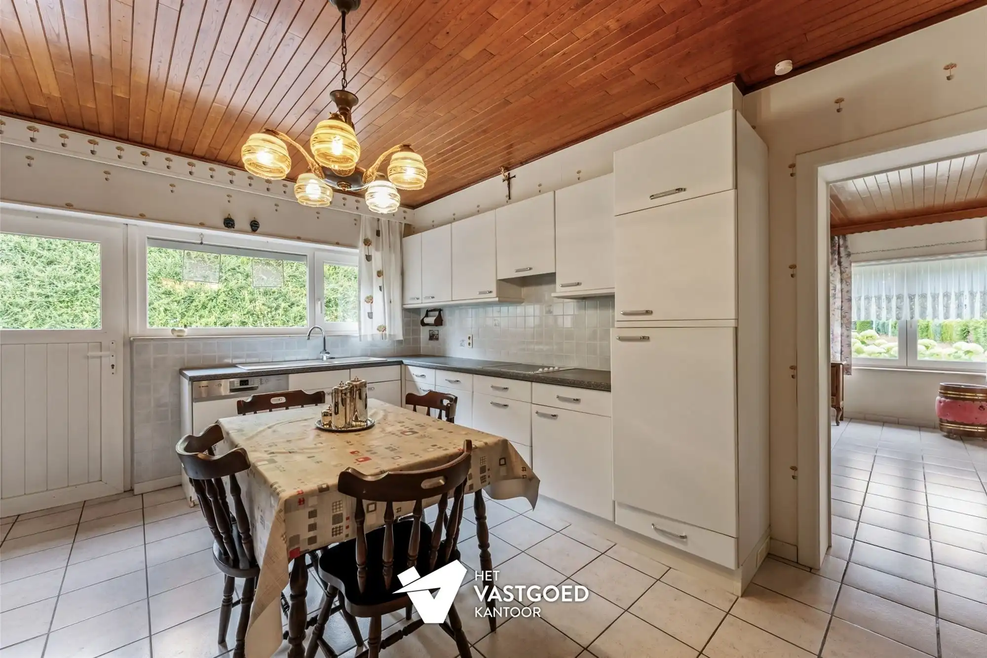 TE RENOVEREN KNUSSE WONING MET TUIN VAN 48A90CA EN LOODS EN GARAGE TE KAGGEVINNE foto 9