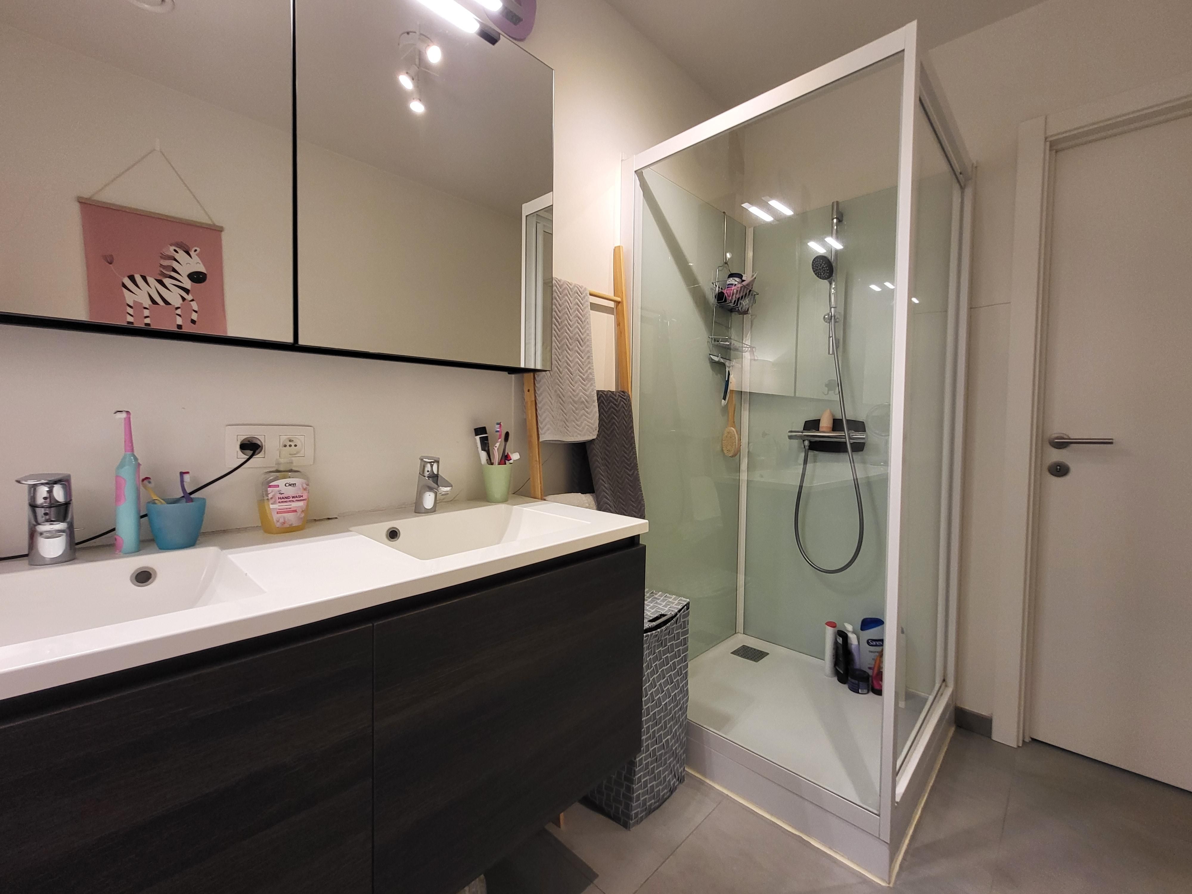 Prachtig appartement 81m² van 2017 met ruim terras en autostaanplaats, veel lichtinval!  foto 17