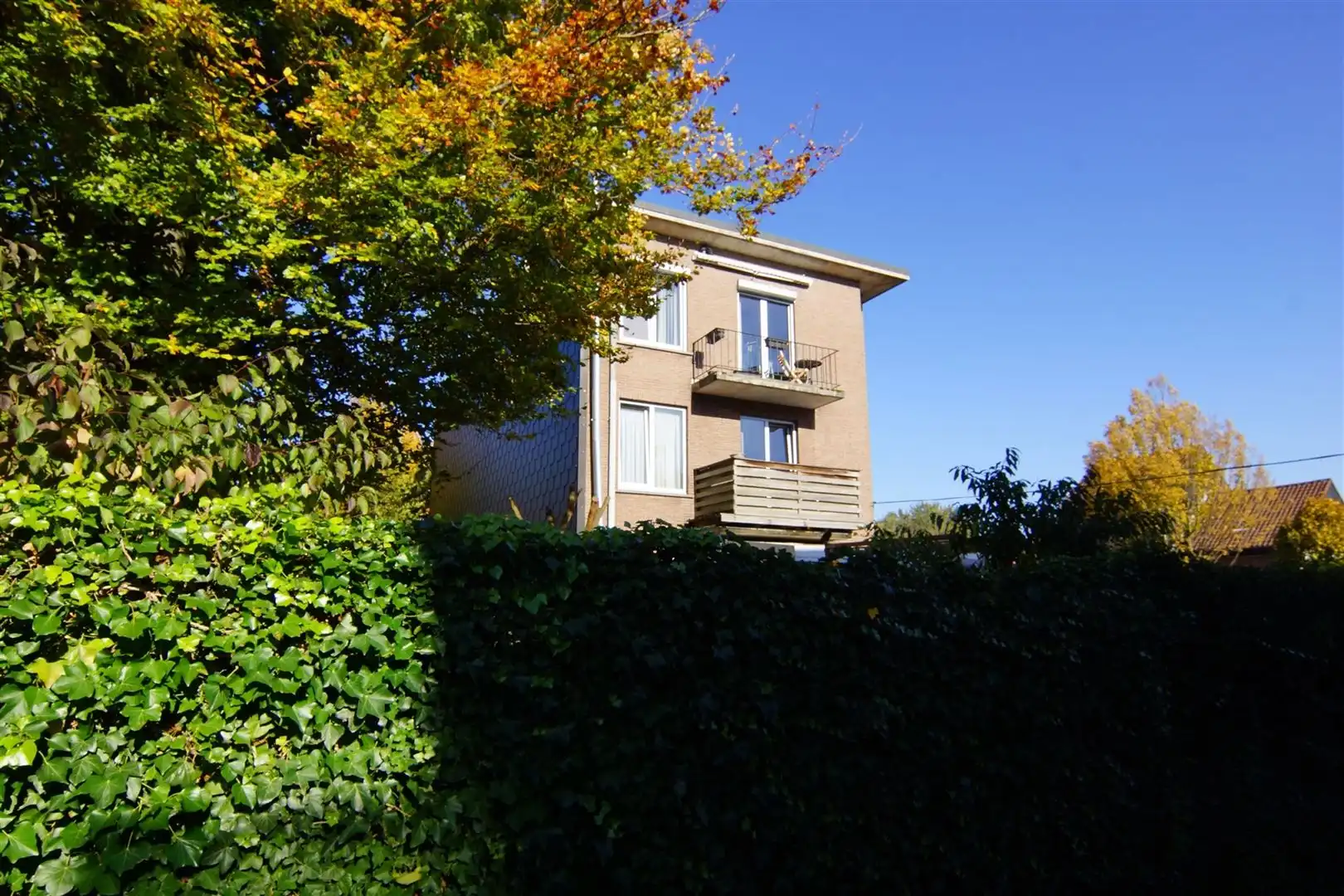 Modern en trendy appartement met terras op de 1ste verdieping, op centrale locatie. foto 3