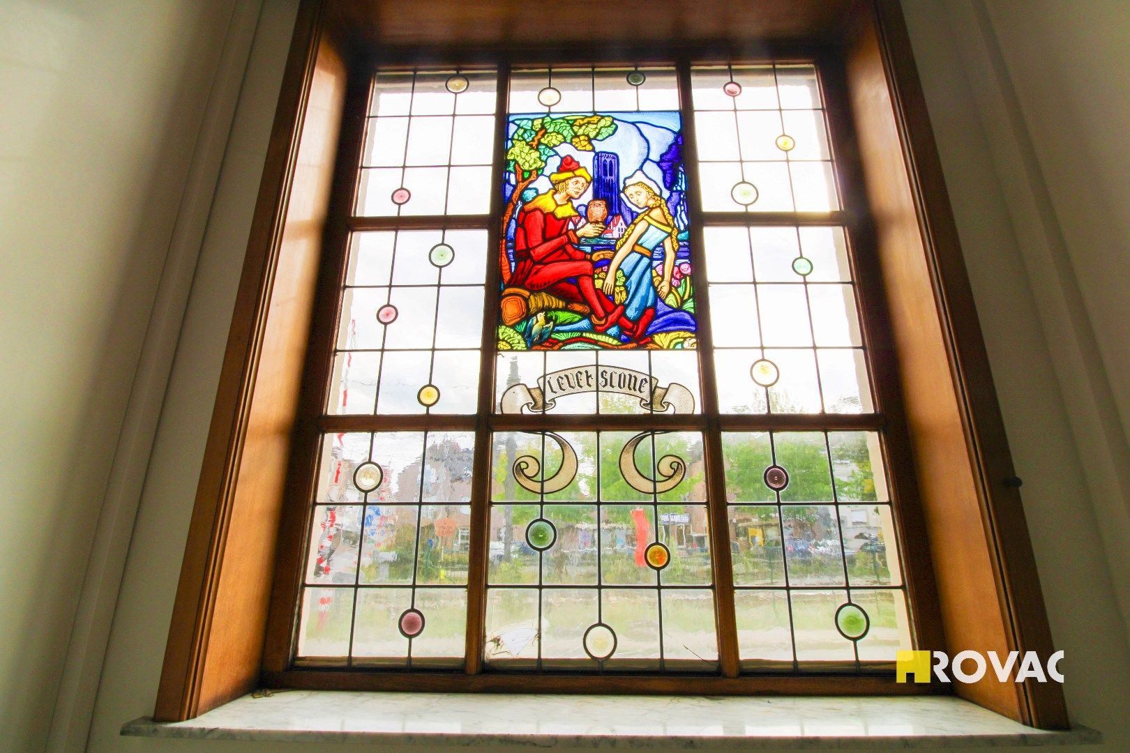 Vernieuwd appartement op de 1ste verdieping (vooraan gebouw)! foto 4