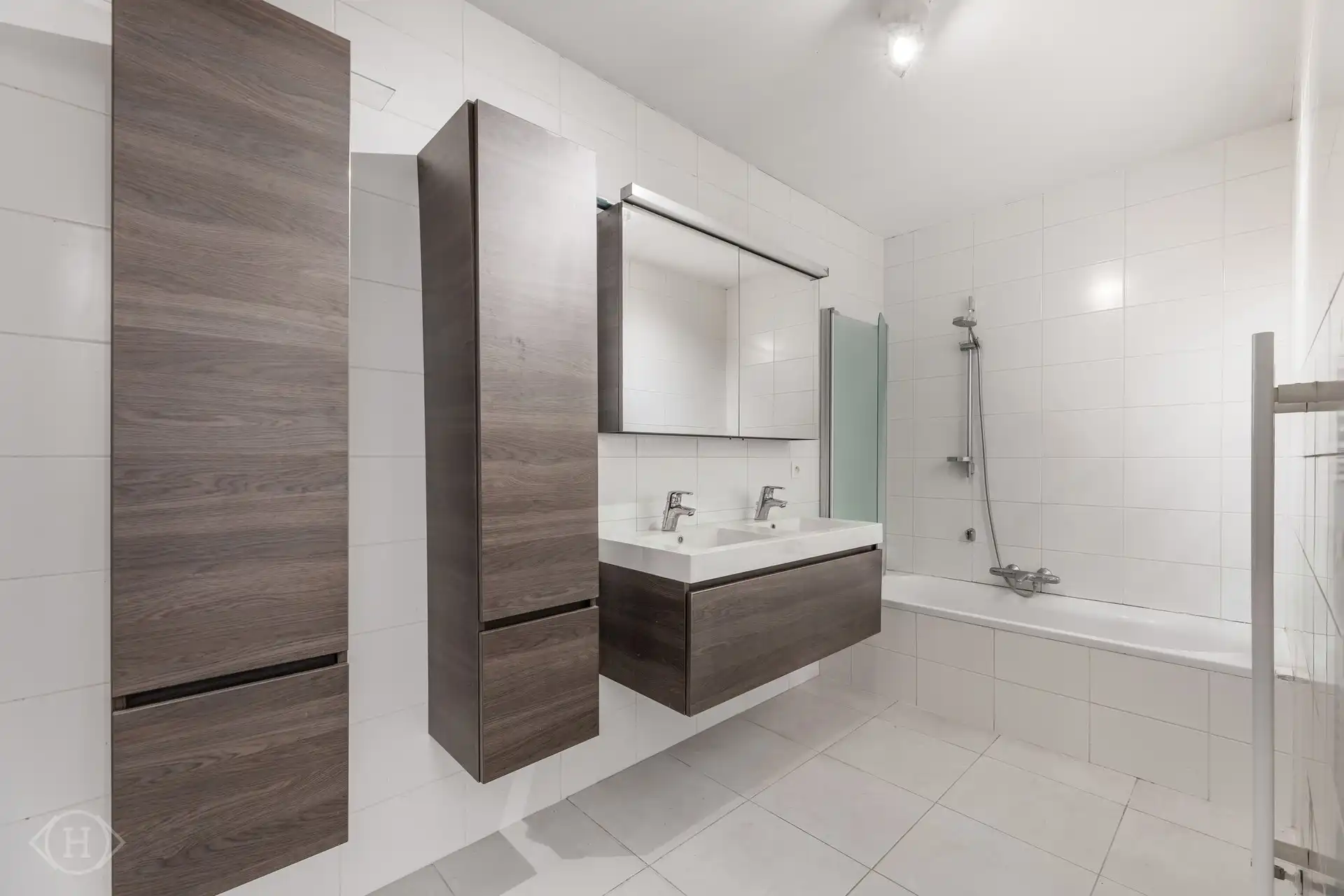 Lichtrijk 1-slaapkamerappartement aan de Vaartkom foto 12