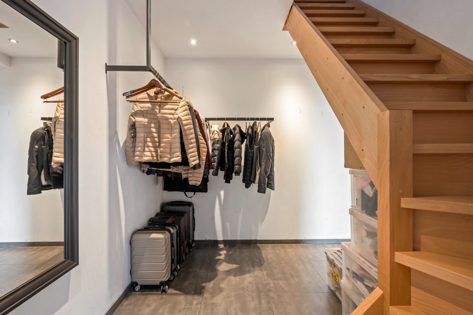 Instapklare halfopen woning met 4 slaapkamers, garage en zonnige tuin in Moorslede foto 14