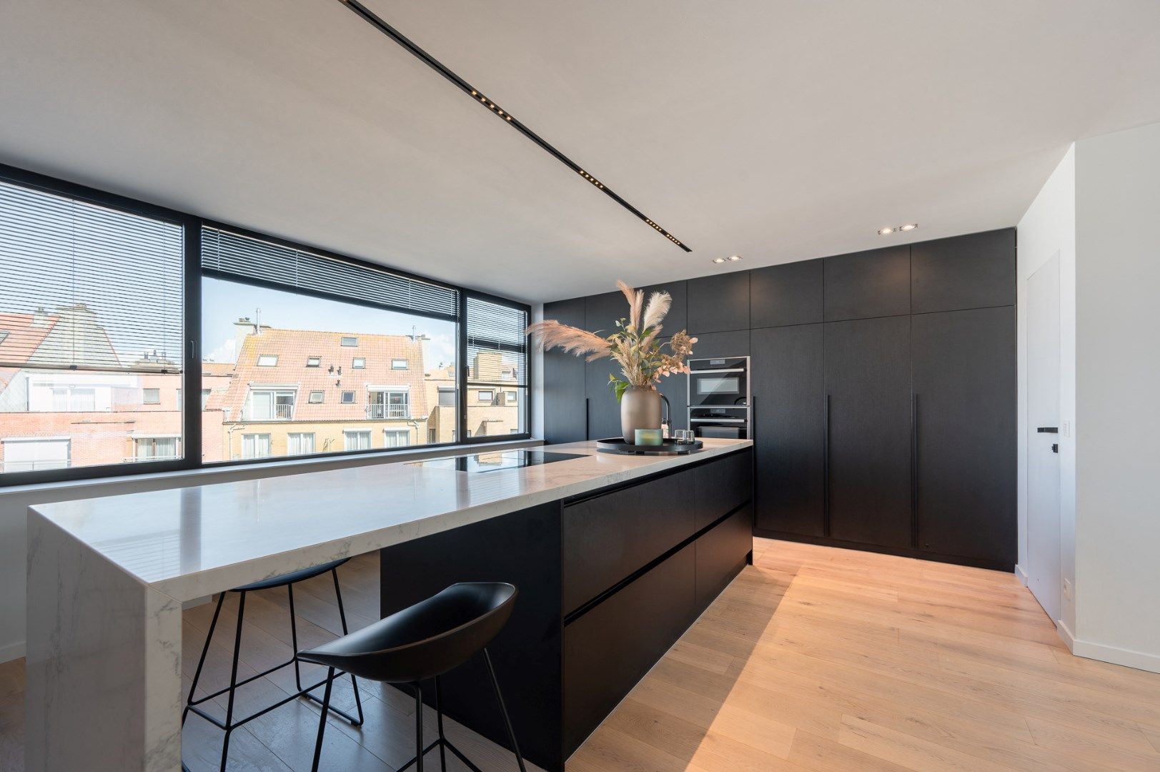 Duplex appartement vlakbij het Rubensplein met zijdelings zeezicht. foto 4