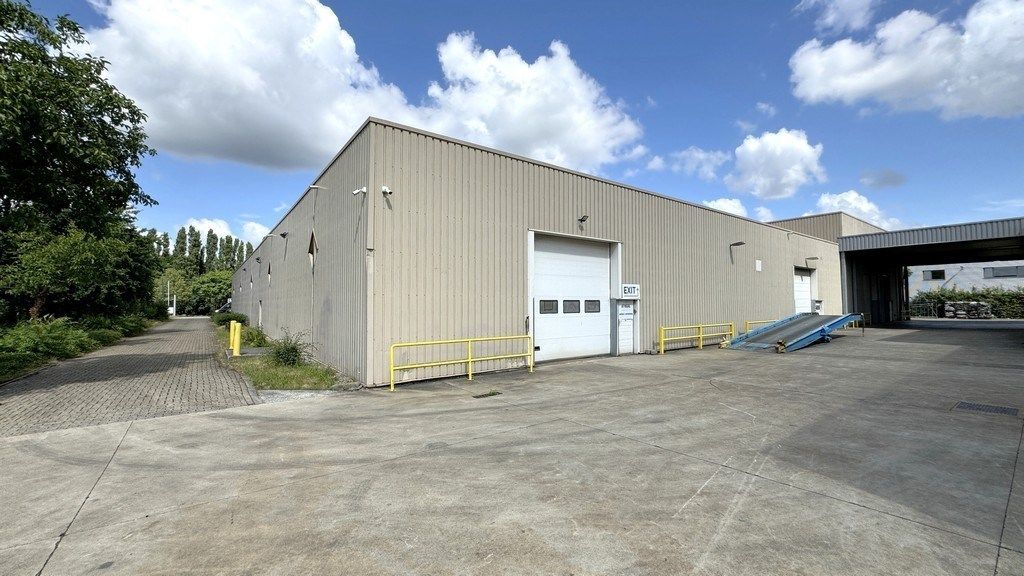 Industrieel bedrijfspand te huur aan N16 te Bornem foto 15